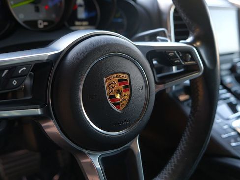 Used 2017 Porsche Cayenne S image 59