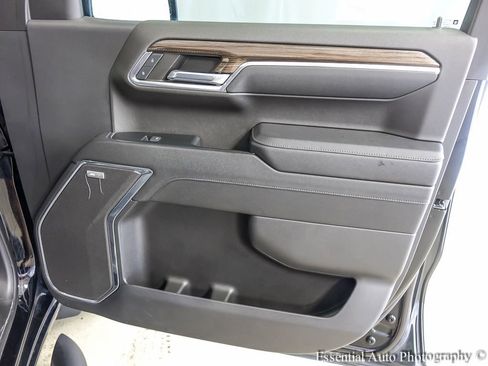 Used 2023 Chevrolet Silverado 1500 RST w/ Redline Edition AWD/4WD image 51