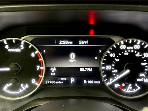 Used 2023 Nissan Rogue S AWD/4WD image 13