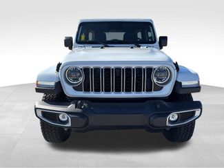 New 2026 Jeep Wrangler Unlimited Sahara AWD/4WD video 2