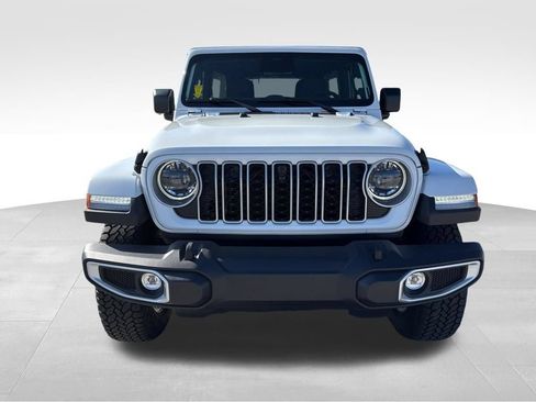 New 2026 Jeep Wrangler Unlimited Sahara AWD/4WD image 2