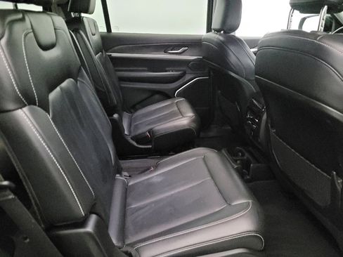 Used 2022 Jeep Grand Cherokee L Limited image 19