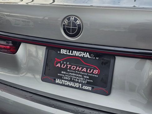 Used 2020 BMW 750i xDrive w/ Executive Package image 14