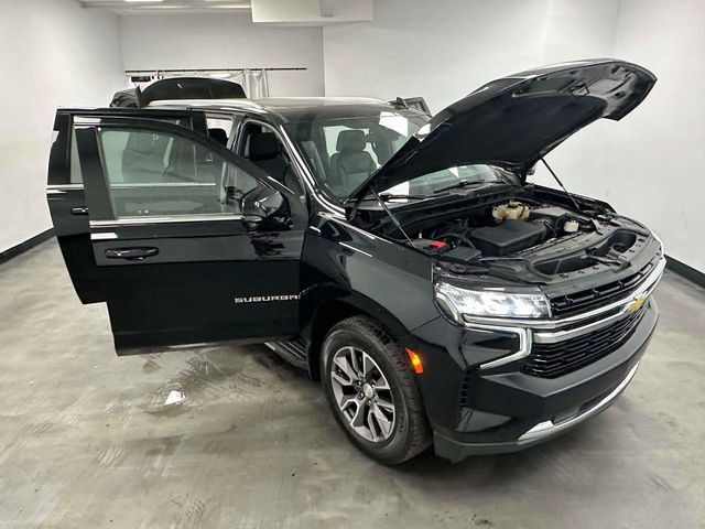 Used 2022 Chevrolet Suburban LT w/ LT Signature Plus Package AWD/4WD image 47