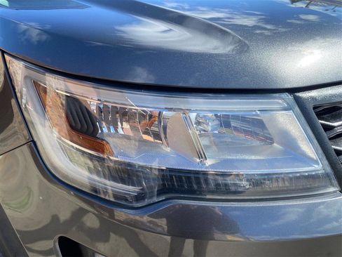 Used 2016 Ford Explorer Platinum AWD/4WD image 21