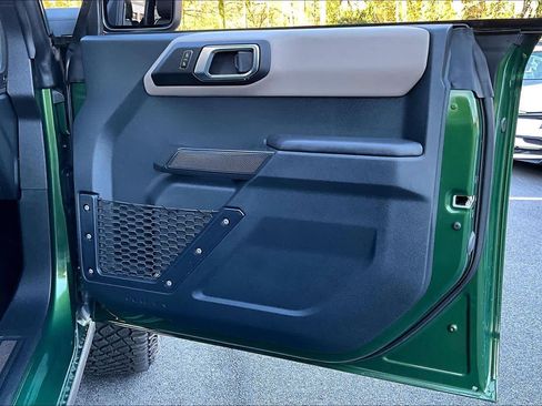 Used 2024 Ford Bronco Wildtrak image 21