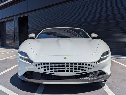 Used 2024 Ferrari Roma RWD image 9