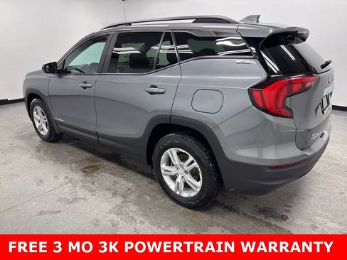 Used 2021 GMC Terrain SLE w/ Driver Convenience Package image 4