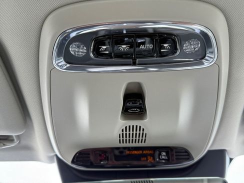 Used 2018 Volvo V90 T6 Inscription image 17