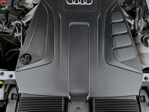 Used 2023 Audi Q7 Premium Plus w/ Premium Plus Package image 13