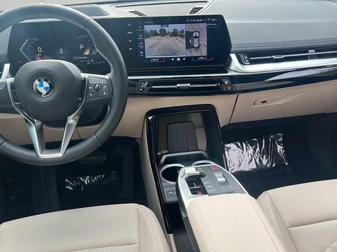 Used 2025 BMW X1 xDrive28i w/ Premium Package AWD/4WD image 16
