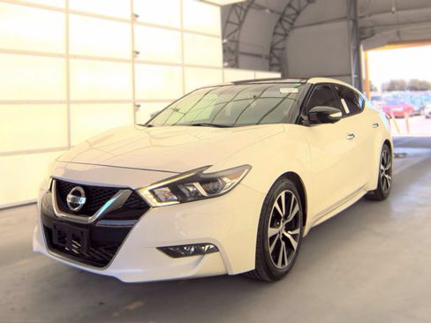 Used 2018 Nissan Maxima Platinum FWD image 1