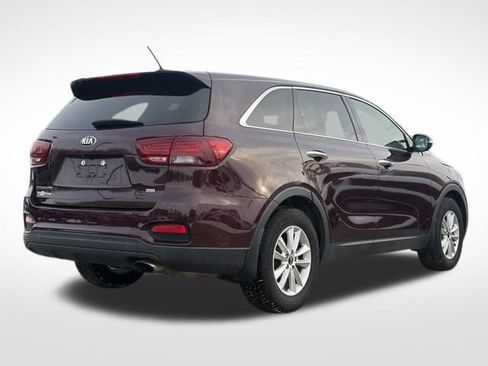 Used 2019 Kia Sorento LX image 11
