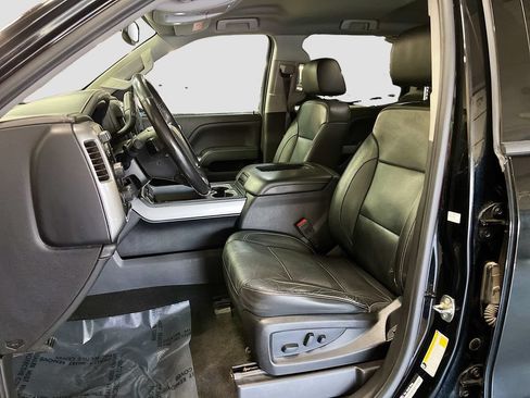 Used 2018 Chevrolet Silverado 1500 LTZ Z71 w/ LTZ Plus Package AWD/4WD image 22