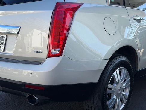 Used 2013 Cadillac SRX Luxury w/ Driver Awareness Package image 19