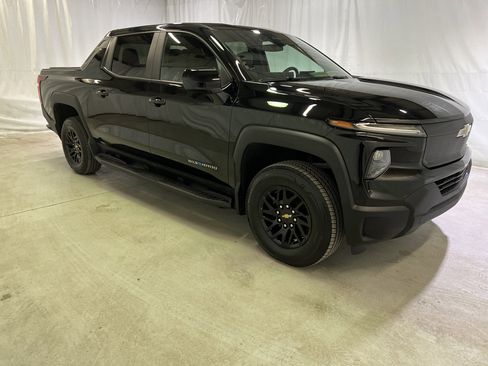 Used 2024 Chevrolet Silverado EV W/T image 2