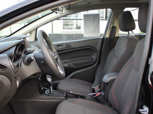 Used 2017 Ford Fiesta SE w/ Equipment Group 201A image 13