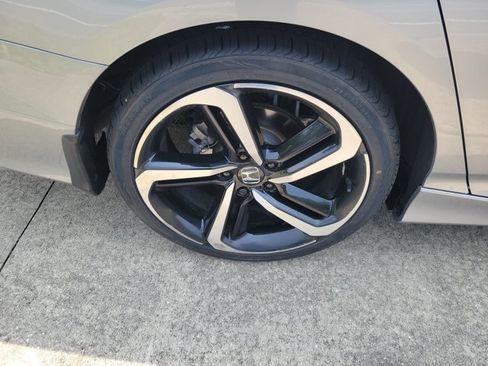 Used 2022 Honda Accord Sport Special Edition image 6