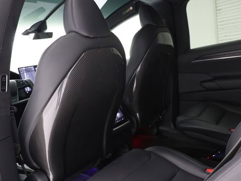 Used 2022 Tesla Model X image 17