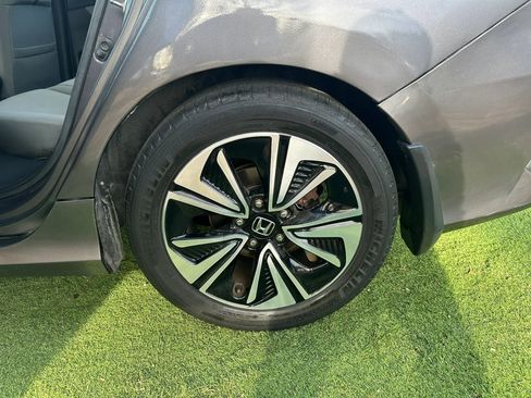 Used 2016 Honda Civic EX-T image 41