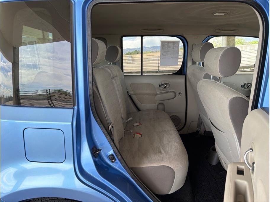 Used 2013 Nissan Cube FWD image 13
