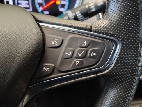 Used 2024 Chevrolet Equinox LS FWD image 4