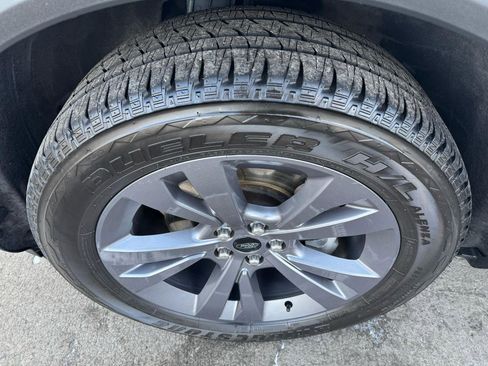 Used 2022 Ford Explorer XLT w/ Equipment Group 202A image 21