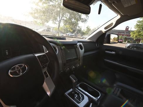 Used 2019 Toyota Tundra SR5 AWD/4WD image 11