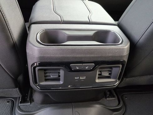 Certified 2024 GMC Sierra 1500 AT4 w/ Technology Package AWD/4WD image 22