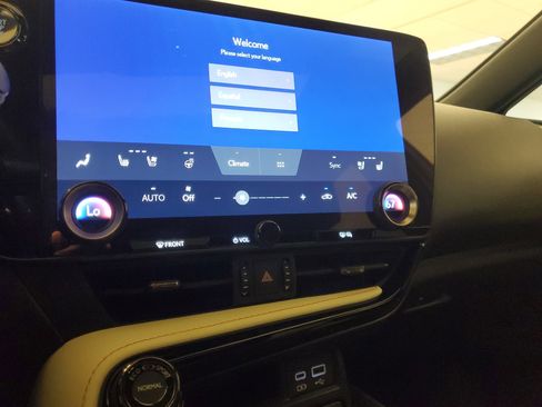 Used 2023 Lexus NX 250 FWD w/ Premium Package image 32