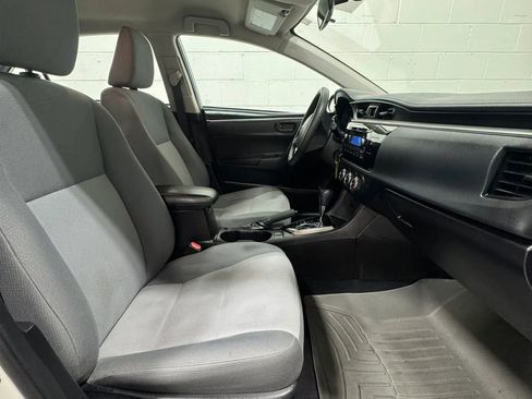 Used 2014 Toyota Corolla L image 33