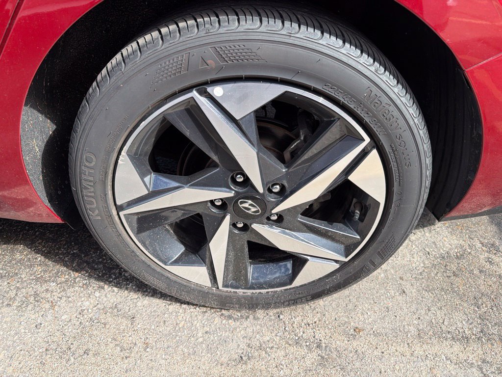 Used 2023 Hyundai Elantra SEL w/ Convenience Package FWD image 10