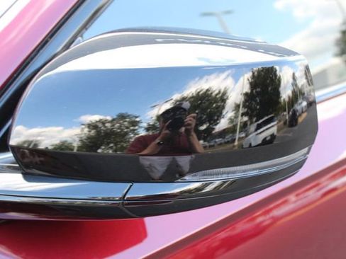 Used 2025 Jeep Grand Cherokee L Limited w/ Black Appearance Package image 12