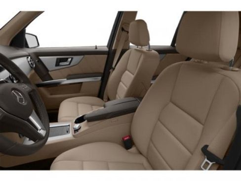 Used 2015 Mercedes-Benz GLK 350 4MATIC image 8