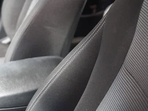 Used 2016 Hyundai Elantra GT image 19