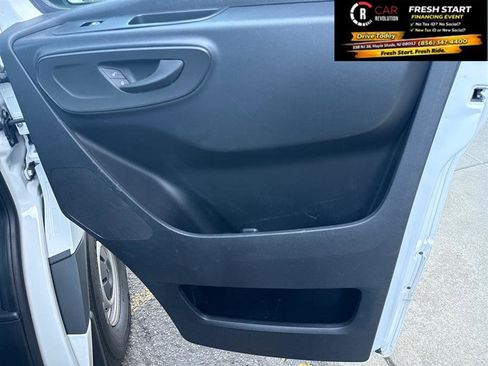 Used 2022 Mercedes-Benz Sprinter 2500 image 34