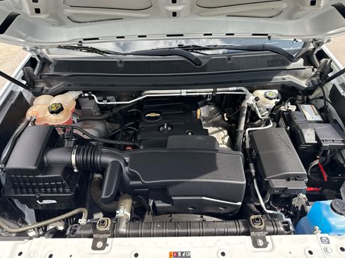 Used 2018 Chevrolet Colorado W/T w/ WT Convenience Package RWD image 16
