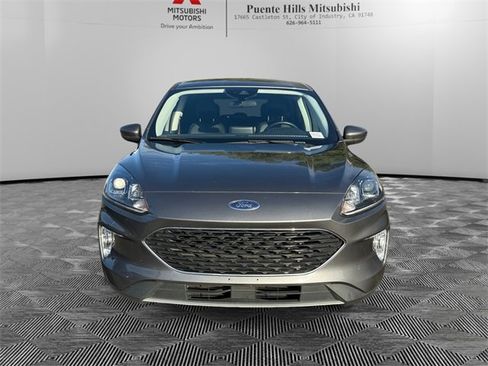 Used 2022 Ford Escape SEL image 2