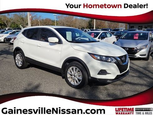 Used 2022 Nissan Rogue Sport S image 1
