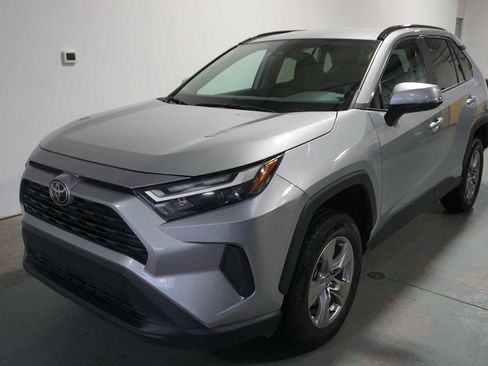 Used 2024 Toyota RAV4 XLE image 1