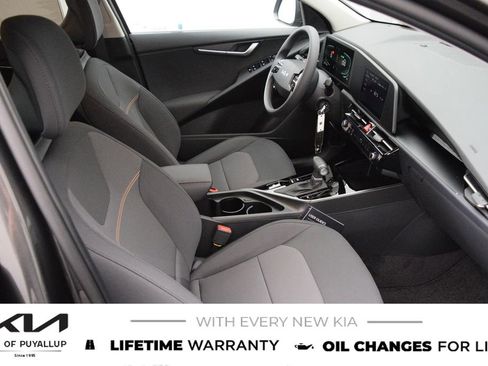 New 2026 Kia Niro LX FWD image 16
