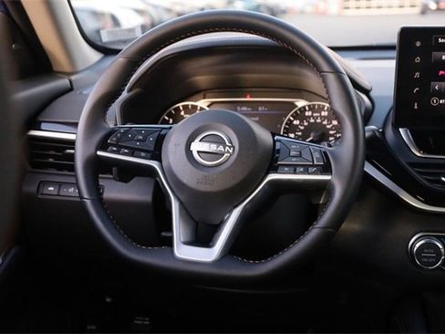 Certified 2025 Nissan Altima 2.5 SR w/ SR Premium Package image 21