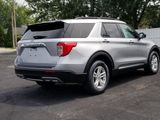 Used 2022 Ford Explorer XLT w/ Equipment Group 202A image 4
