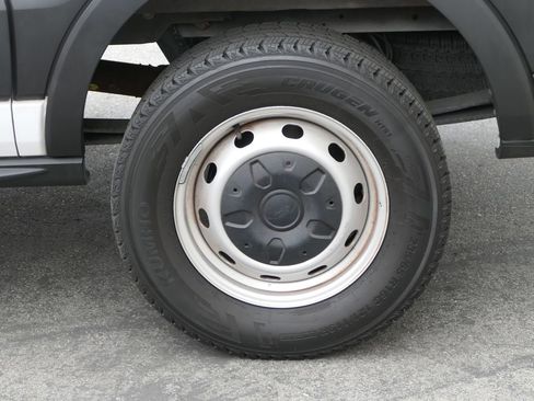 Used 2022 Ford Transit 350 Low Roof RWD image 11