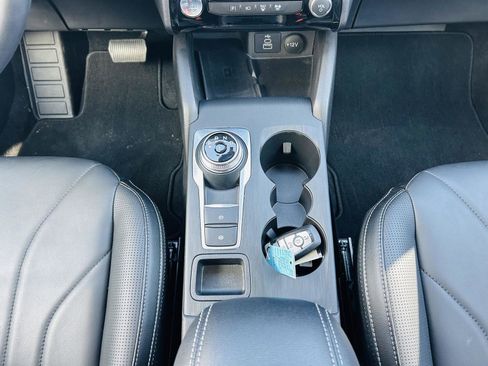 Used 2025 Ford Escape PHEV w/ PHEV Premium Package image 28