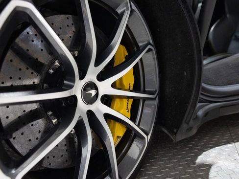 Used 2019 McLaren 570S image 33