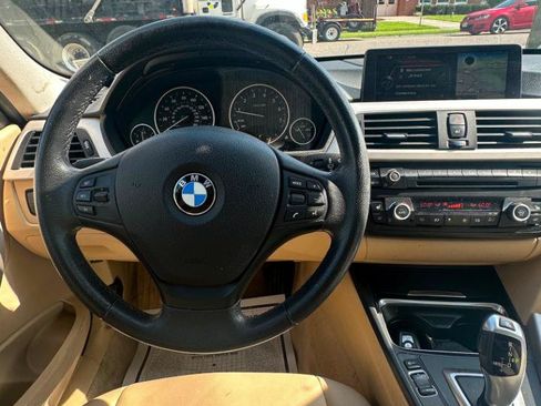 Used 2015 BMW 320i xDrive Sedan AWD/4WD image 24