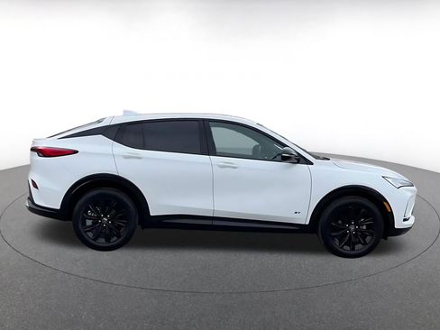 Used 2025 Buick Envista Sport Touring image 16