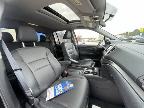 Used 2019 Honda Ridgeline RTL image 11