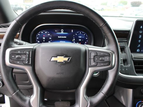 Used 2023 Chevrolet Suburban Premier AWD/4WD image 12